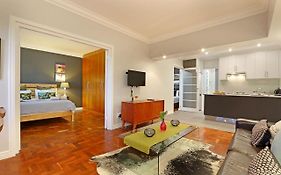 Mouille Point Beachfront Apartment Adenium In Rhodora Court